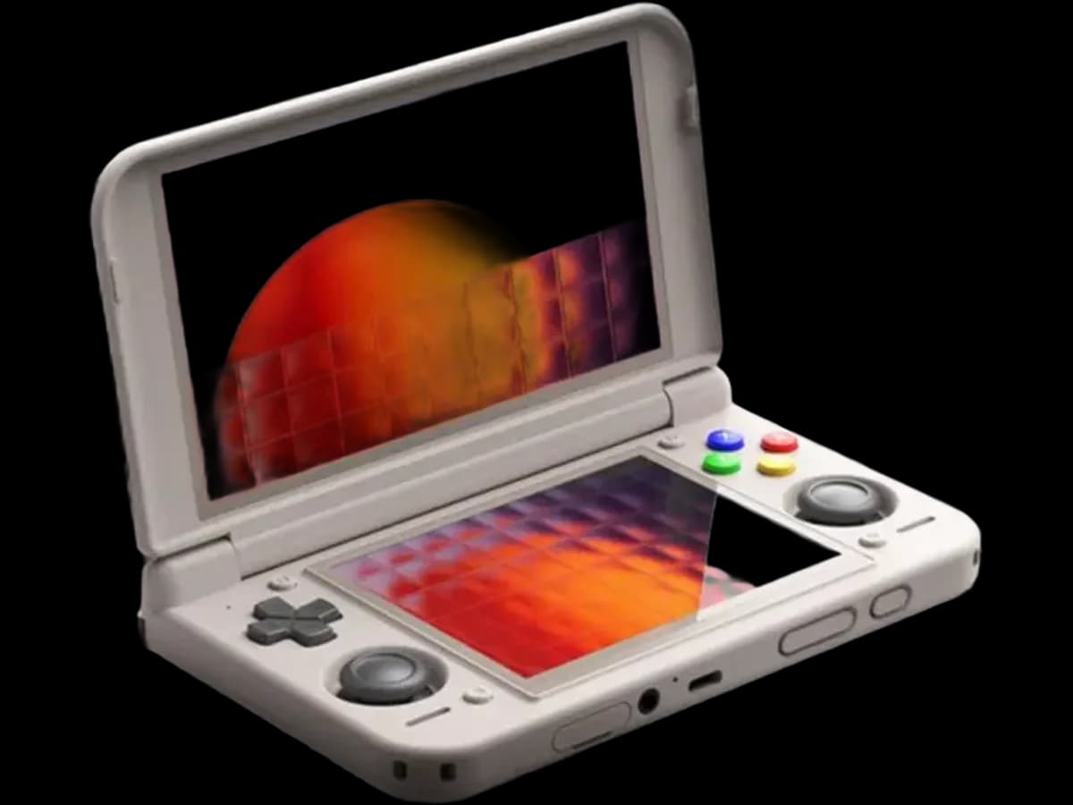 Retroid Pocket Duo handheld gaming device.
